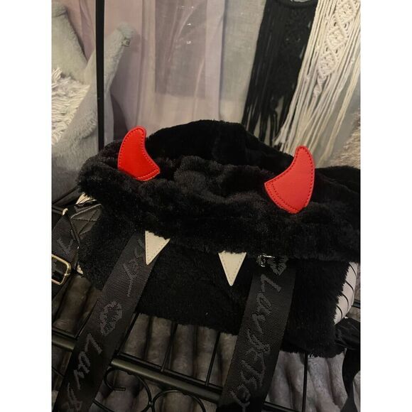 Betsey johnson vampire/devil character hoodie backpack/bag fur black - Picture 7 of 11